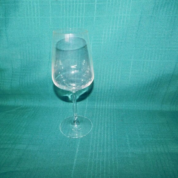 Spiegelau crystal red wine clear plain stemware glass near mint condition - Picture 2 of 7